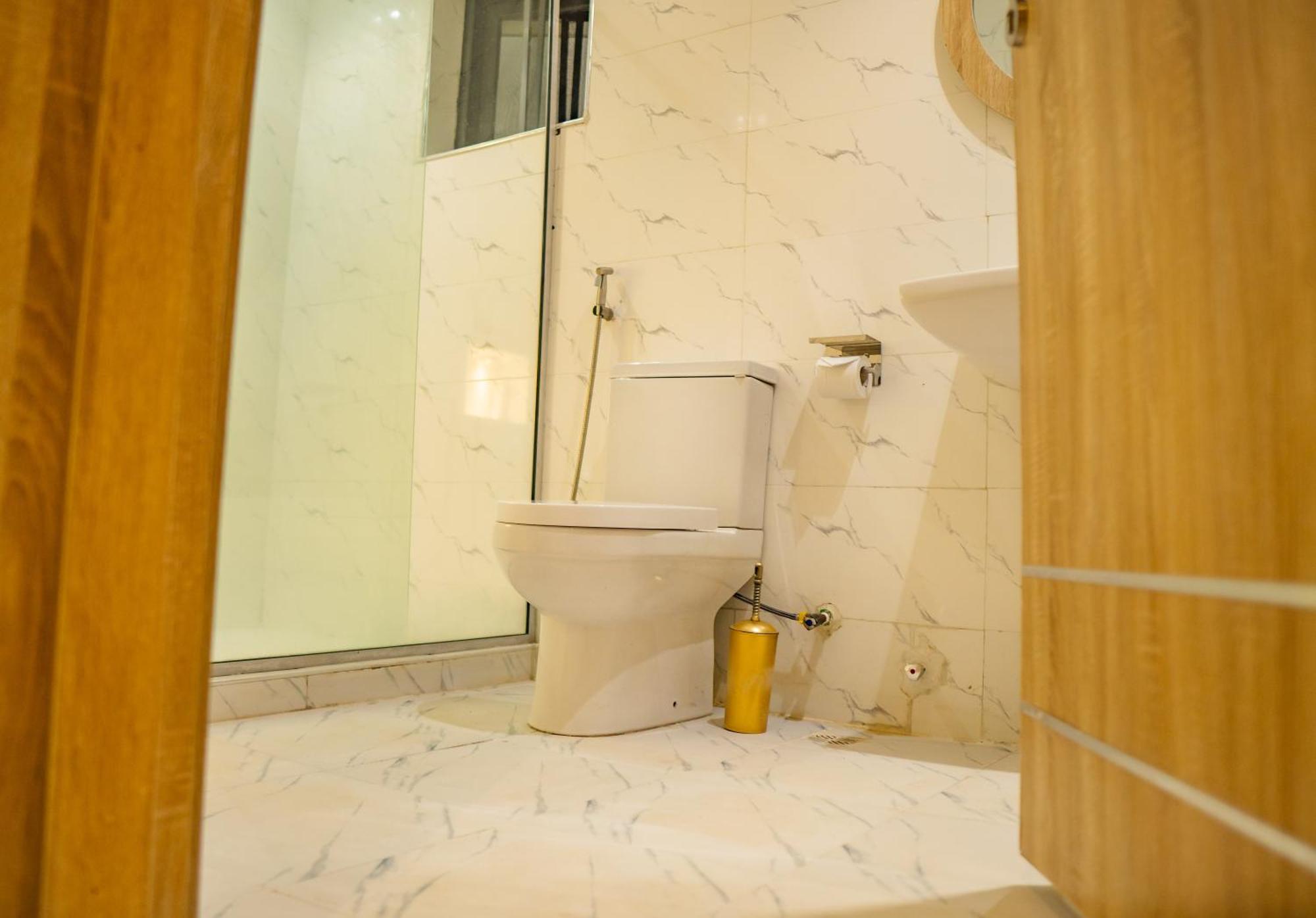 אקורה Ojaja Suites By Perennia מראה חיצוני תמונה